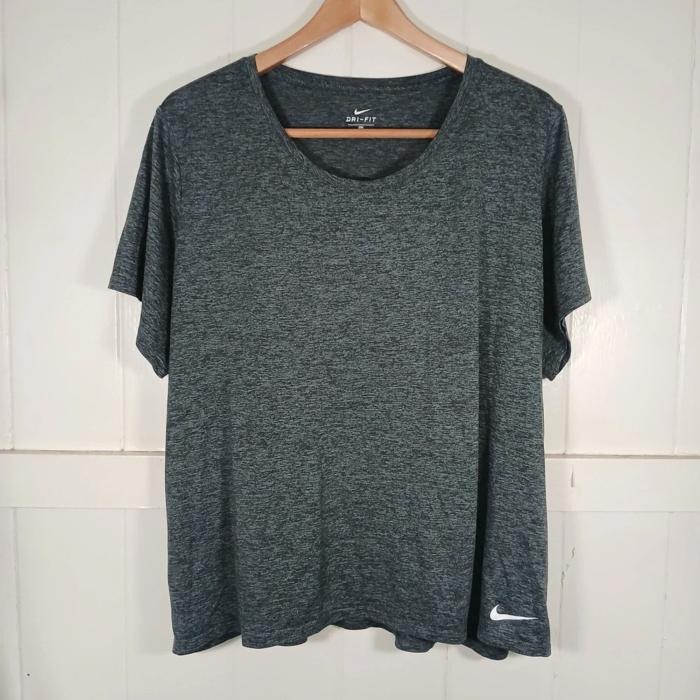 Nike Dri-FIT Training Top Women 3X Gray Heathered Short Sleeve 922964-010